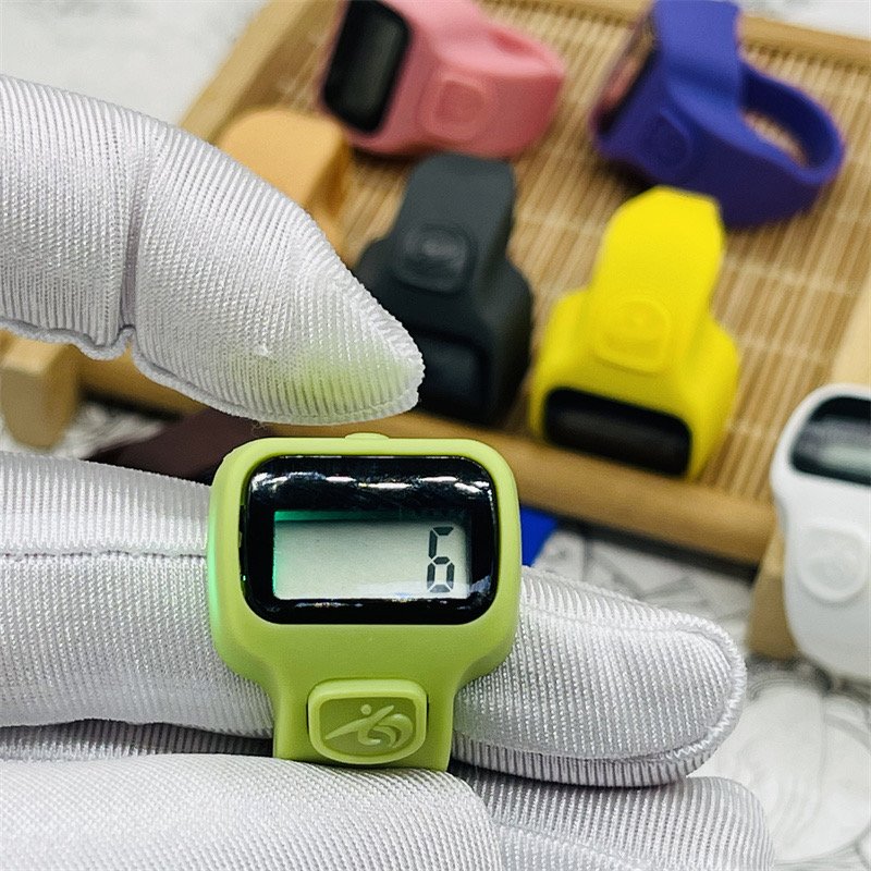 wholesale Whole new Adjustable 5 Digit Digital LCD Electronic Hand Finger Ring Tally Counter For Golf Multicolor Sports